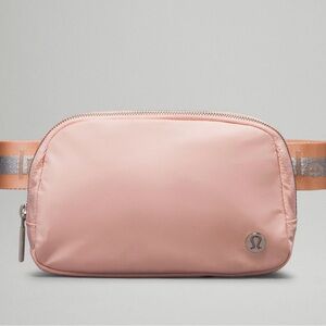 Super cute lulu  everyday bag!